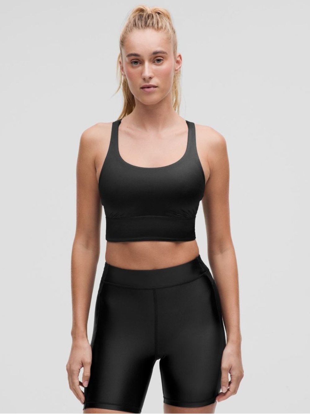 sold 
Lululemon Energy Bra Black size 4 - Picture 2 of 5